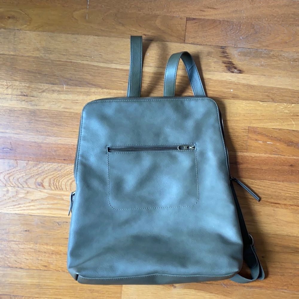 Universal Thread Backpack - image 1